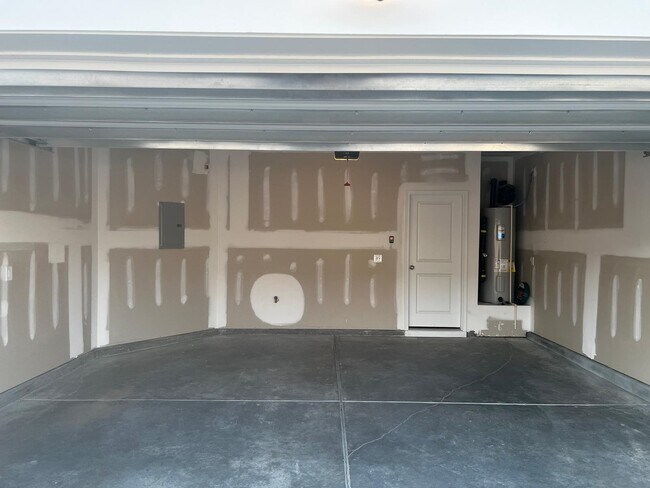 Building Photo - 4941 Arkose Dr