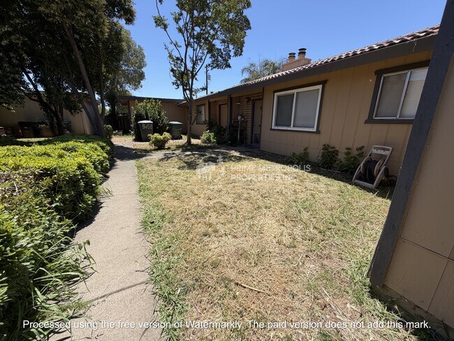Building Photo - 5656 Odea Dr