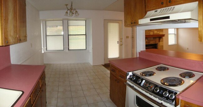 Building Photo - 3-Bedroom House for Rent in Copperas Cove