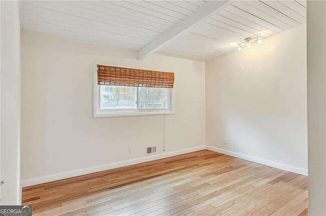 Building Photo - 3121 Lynnray Dr