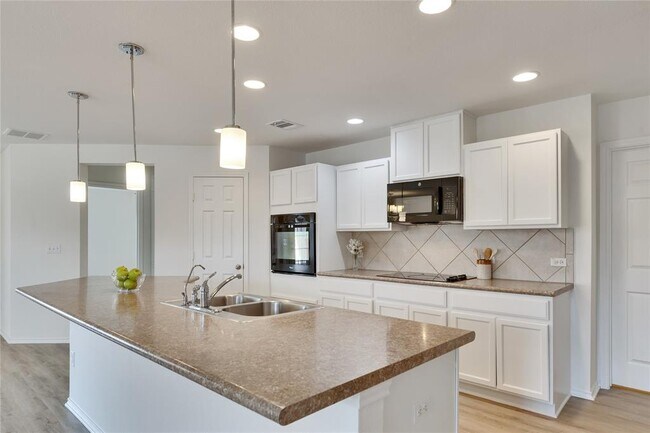 Building Photo - 120 Jasmine Cove