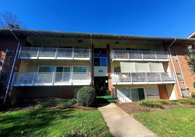 Primary Photo - 5604 Crenshaw Rd
