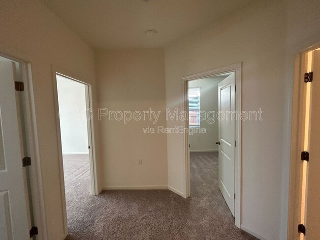 Building Photo - 2254 S Sylmar Ave