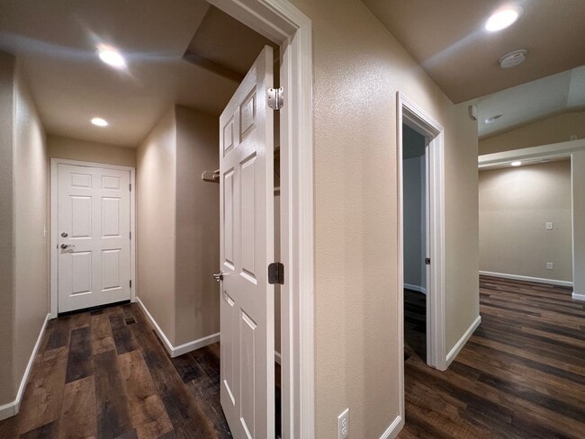 Building Photo - 4-bedroom home in Fallon