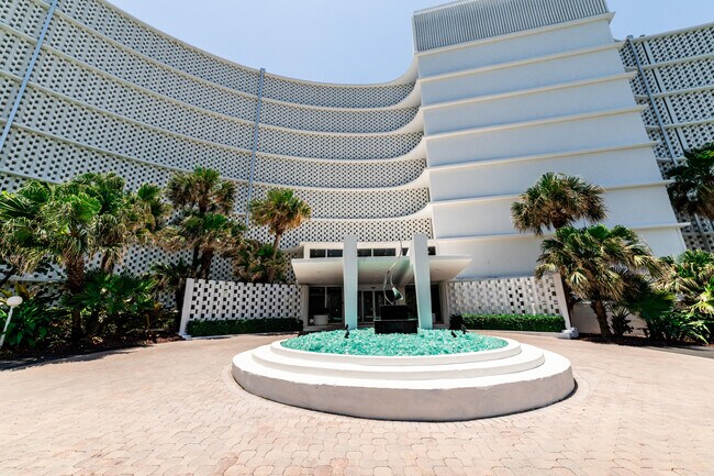 Building Photo - 2780 S Ocean Blvd