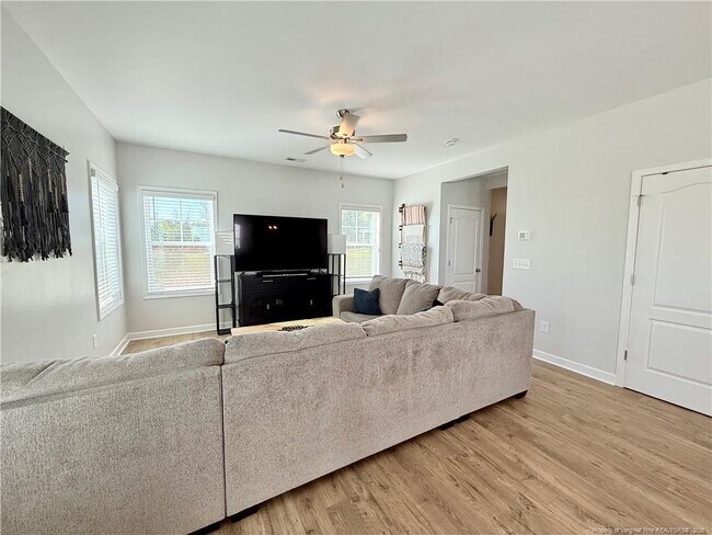 Building Photo - 39 Princelet Pt