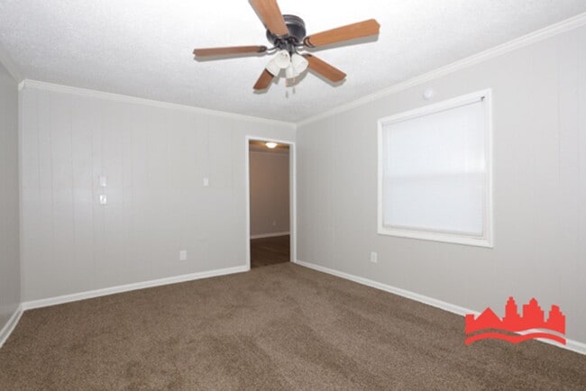 Building Photo - 4721 Bradford Dr