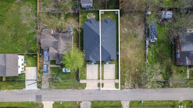 Building Photo - 7980 Ethel St