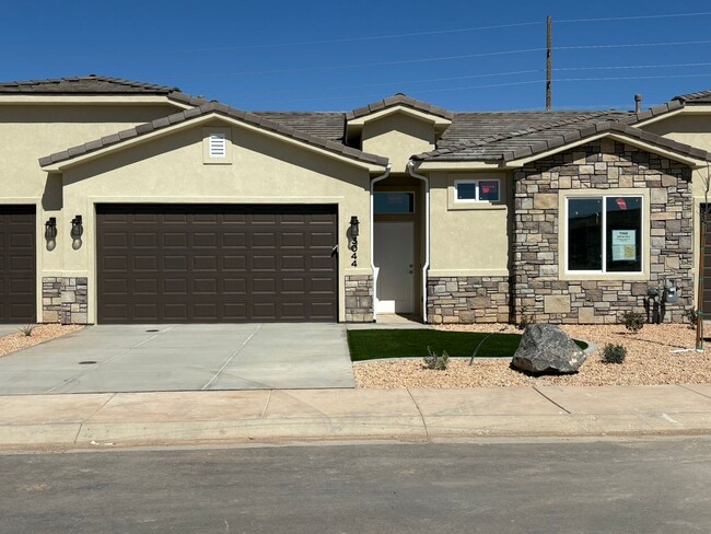 Primary Photo - Brand New Townhome In Hurricane