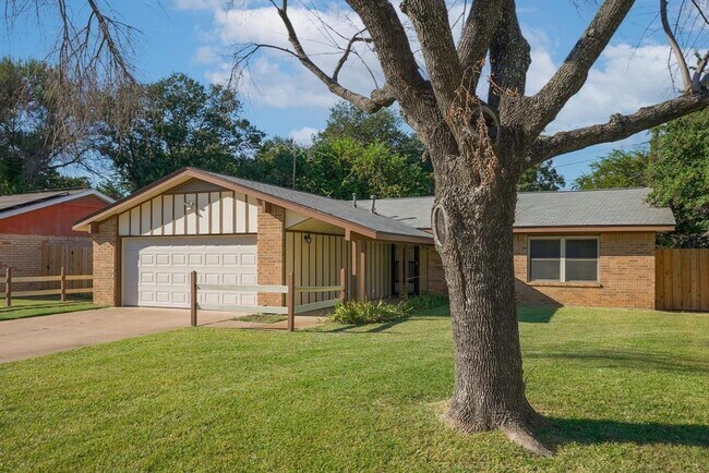 Building Photo - 3507 Hummingbird Ln