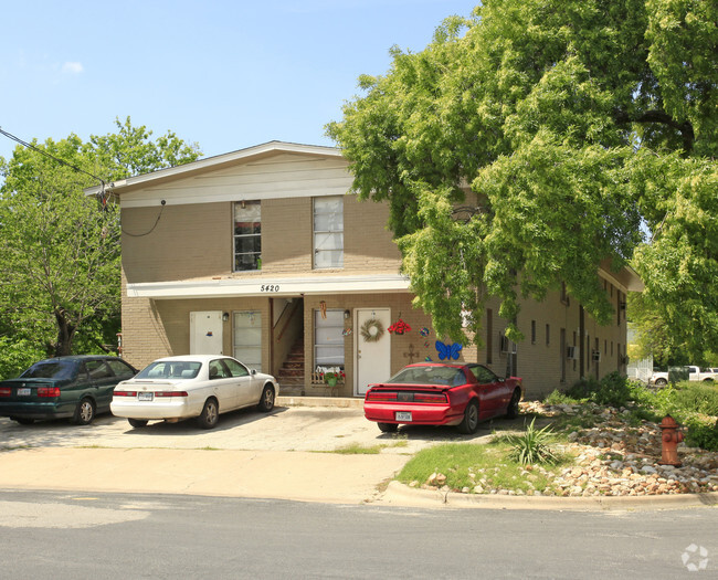 Primary Photo - 5420 Middle Fiskville Rd