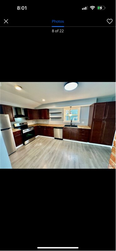 Building Photo - 204 Mariposa St