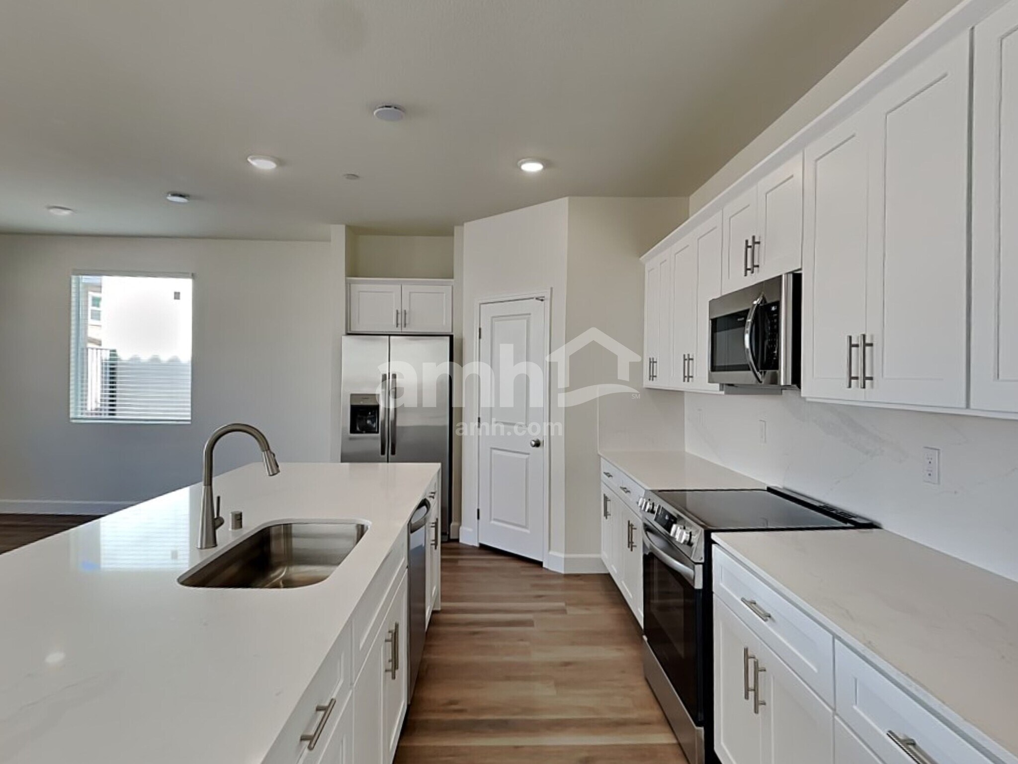 Building Photo - 264 Austin Bellerose Pl