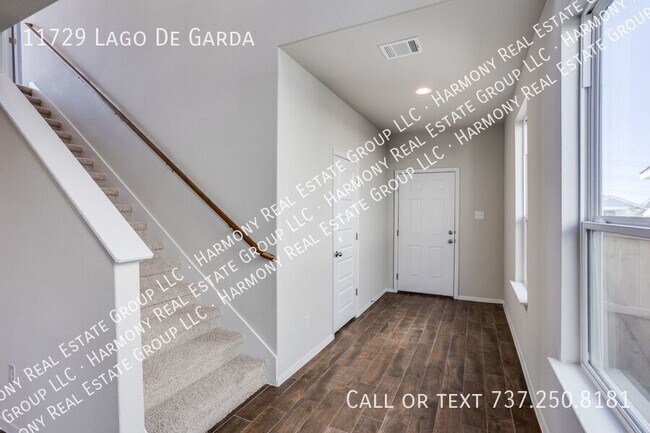 Building Photo - 11729 Lago de Garda Dr
