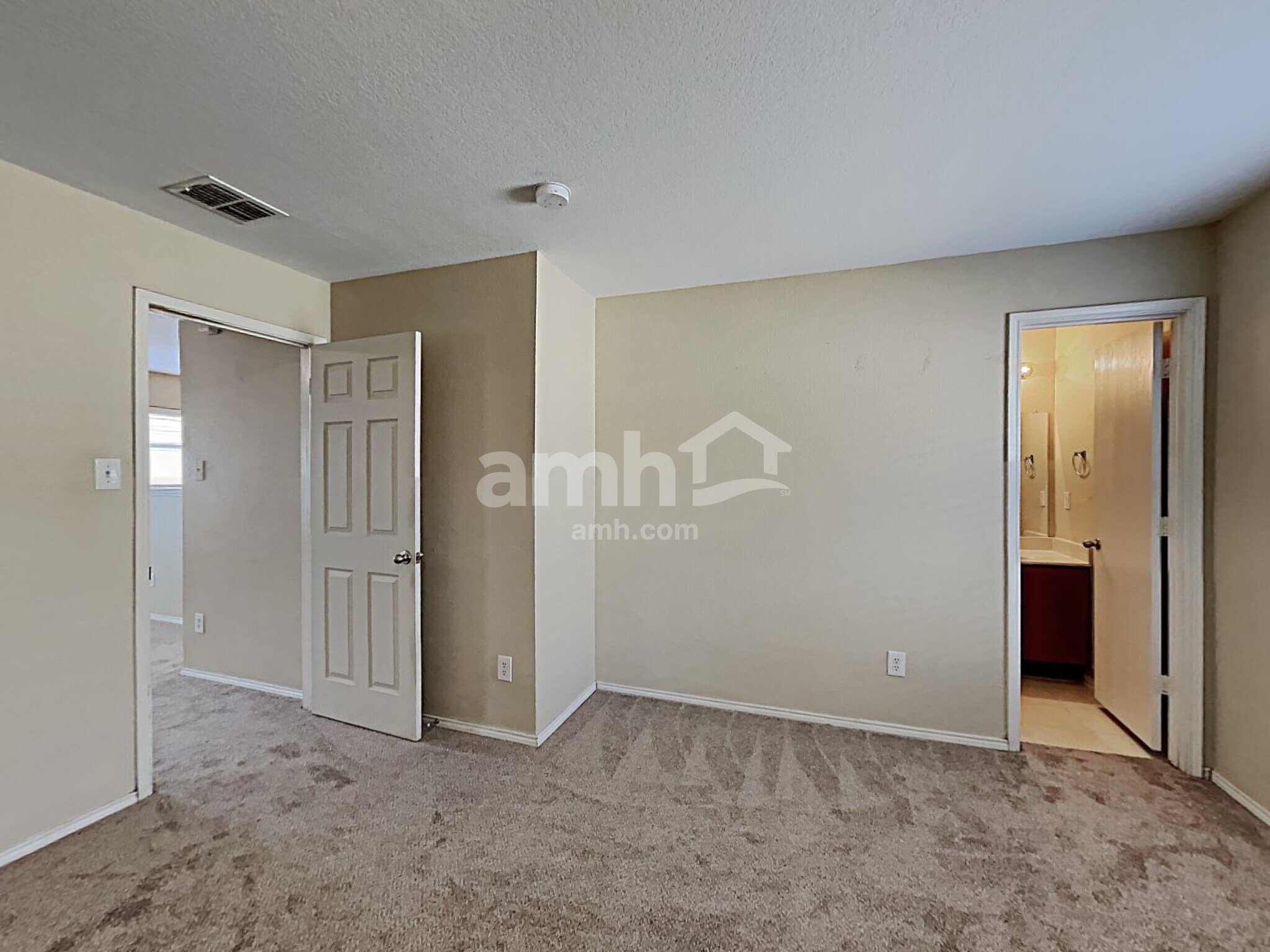 Building Photo - 1995 Kickapoo Trl