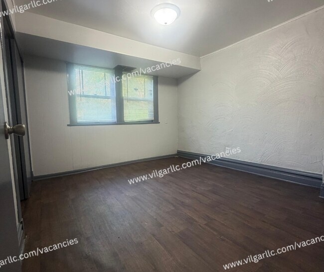 Building Photo - 4215 Adams St