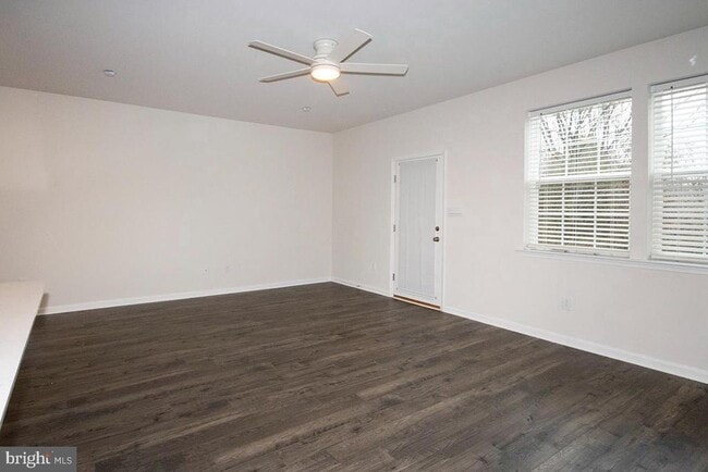 Building Photo - 117 Mazzeo Dr