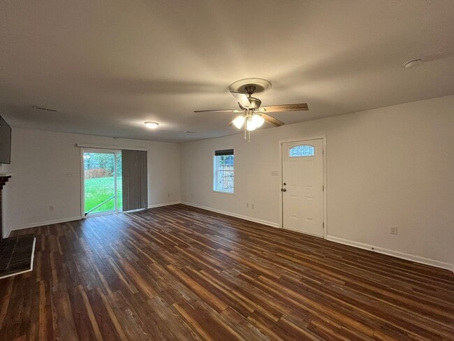 Building Photo - Newly Remodeled 3BD, 2BA Raleigh Home with Fenced Yard in Prime Location Near Downtown Raleigh, N...