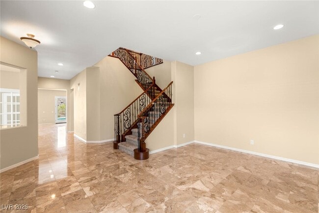 Building Photo - 17 Morninglow Pass