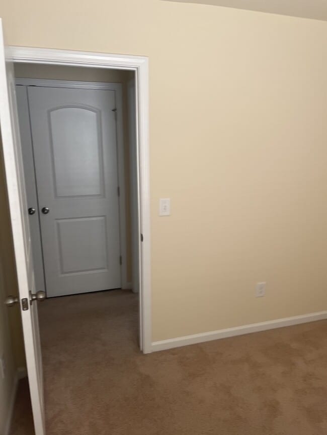 Building Photo - 6 Jones Creek Cir