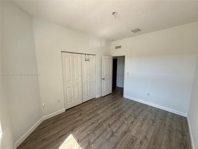 Building Photo - 1075 NW 33rd Manor