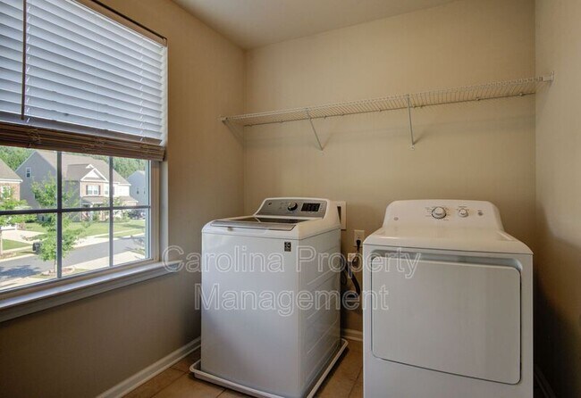 Building Photo - 16125 Hammersmith Farm Dr