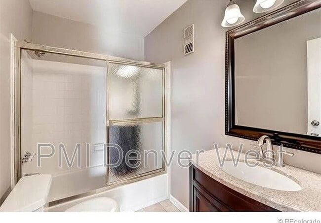 Building Photo - 381 S Ames St