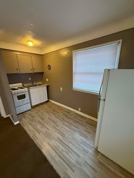 Building Photo - 14421 Houston Whittier St