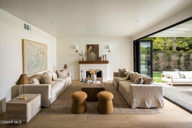 Building Photo - 24005 Clarington Dr