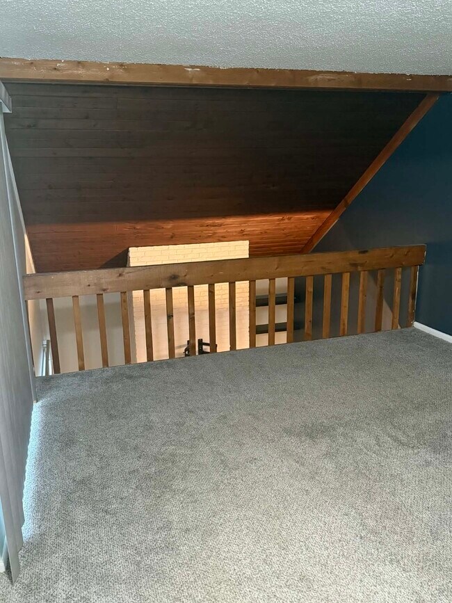 Building Photo - 3325 Beacon St