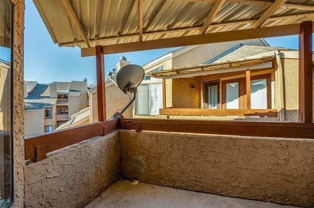 Building Photo - 5550 Spring Valley Rd