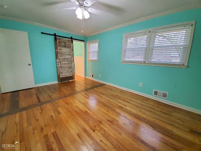 Building Photo - 48 Leigh St