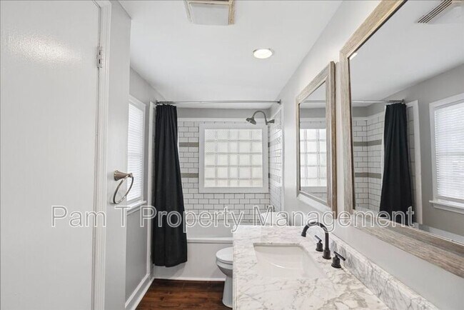Building Photo - 2022 Ridgewood Ave