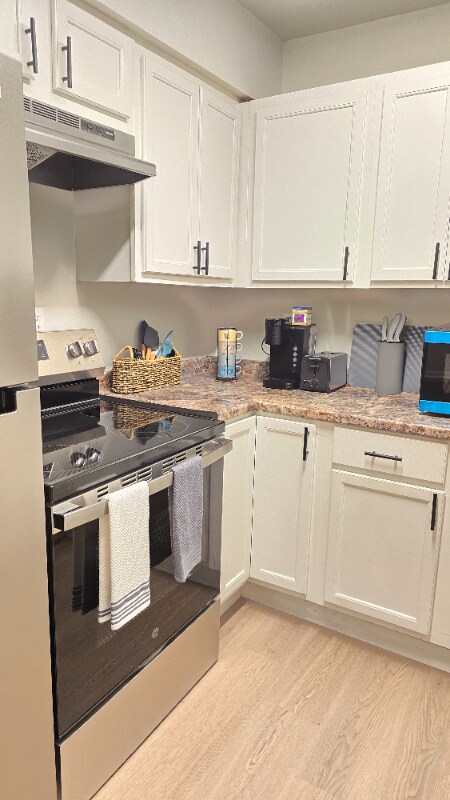 Building Photo - 1719 Gulfdale Dr