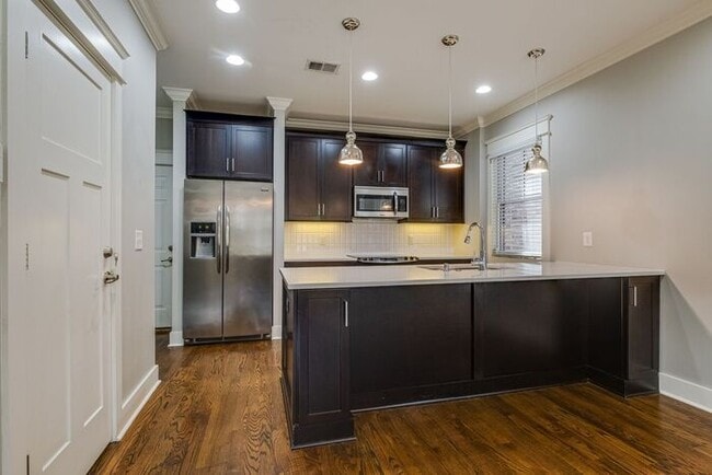 Building Photo - Beautiful build in Cleveland Park (Downtown Nashville)