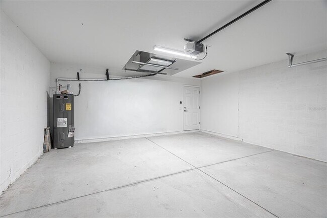 Building Photo - 1913 NW 30th St