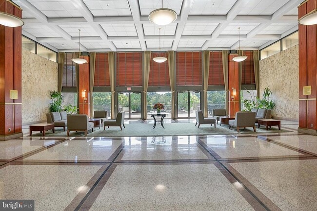 Building Photo - 5505 Seminary Rd