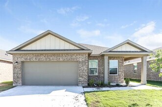 Building Photo - 13316 Wysong Dr