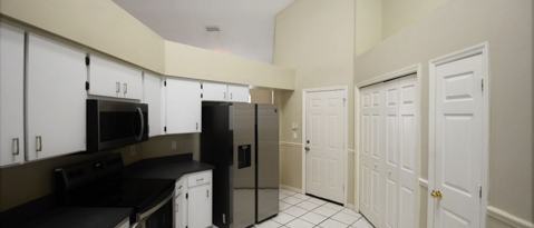 Building Photo - 2216 Kenwick Dr