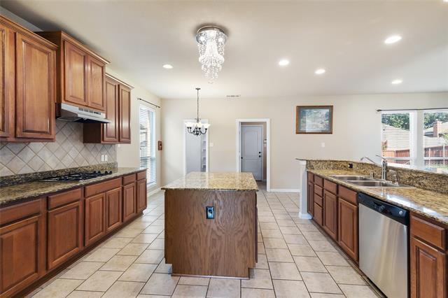 Building Photo - 2324 Amesbury Dr