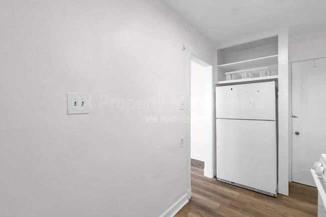 Building Photo - 940 Geers Ave