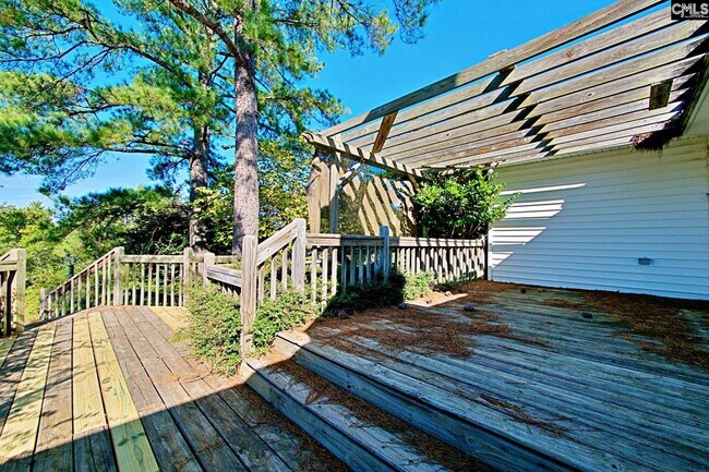Building Photo - 203 Algrave Way