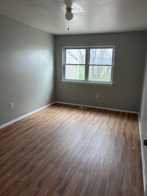 Building Photo - 2902 State Hill Rd