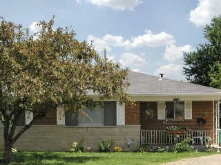 Building Photo - Cedars Court