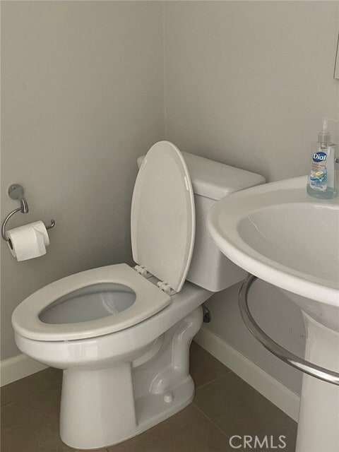 Building Photo - 121 Holly Springs