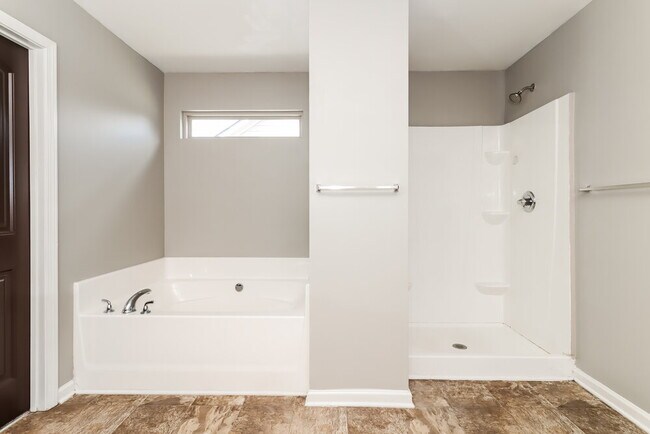 Building Photo - 2097 Juniper Ives Ct SE