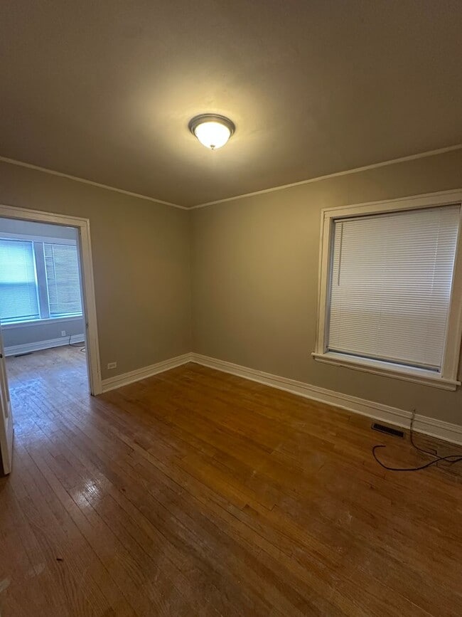 Building Photo - 8518 S Bennett Ave