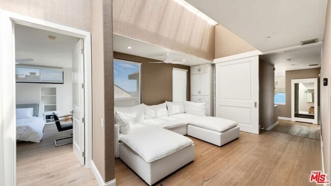 Building Photo - 25252 Malibu Rd