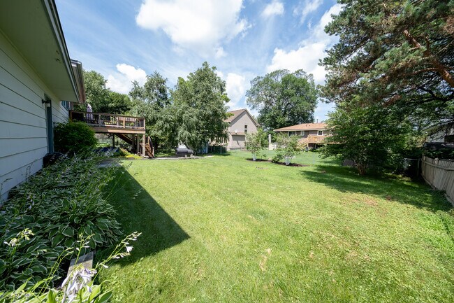 Building Photo - 1581 Woodside Ct NE