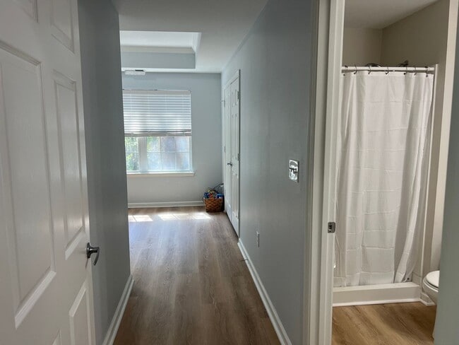 Building Photo - Beautifully Updated 3-Bedroom in Bridgepointe
